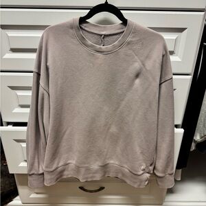 Vuori Crewneck Sweatshirt